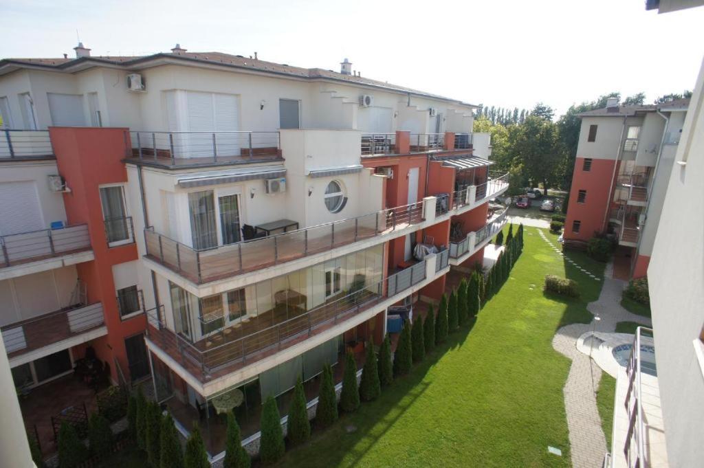 Goldenbeach Deluxe Apartment Siófok Eksteriør bilde