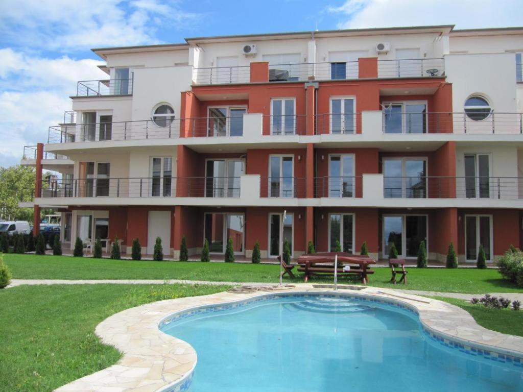 Goldenbeach Deluxe Apartment Siófok Eksteriør bilde